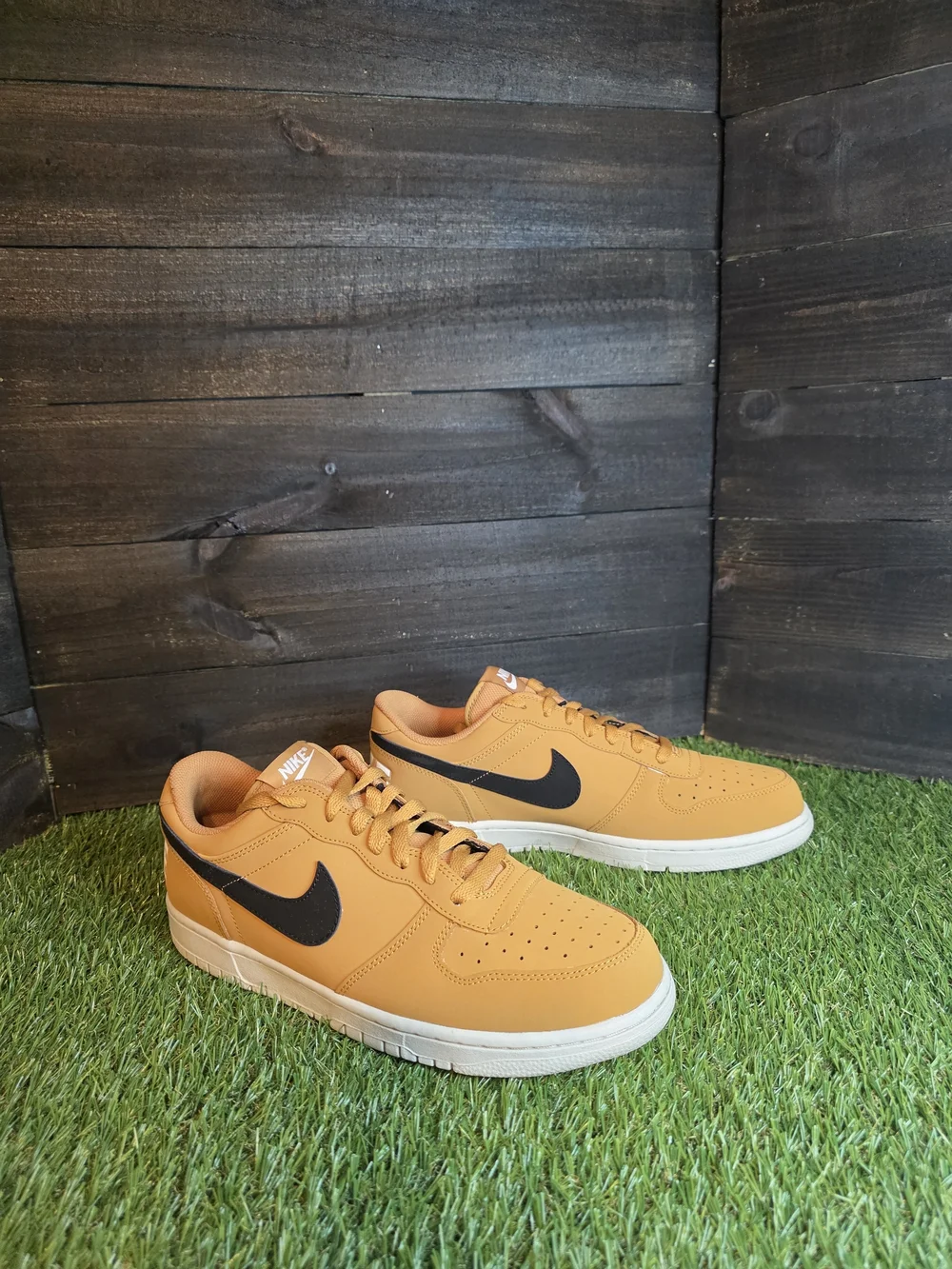 Nike Men's Low-Top Sneakers in Orange with Black Swoosh
